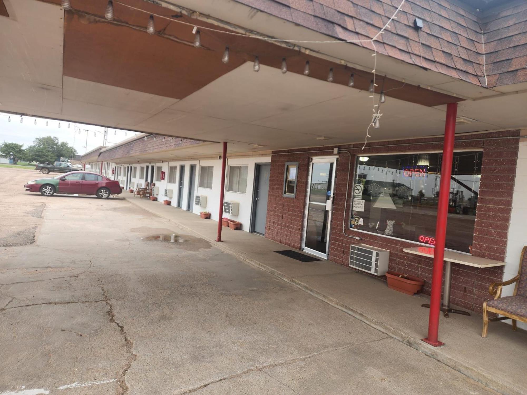 1st Inn Quinter Exterior foto